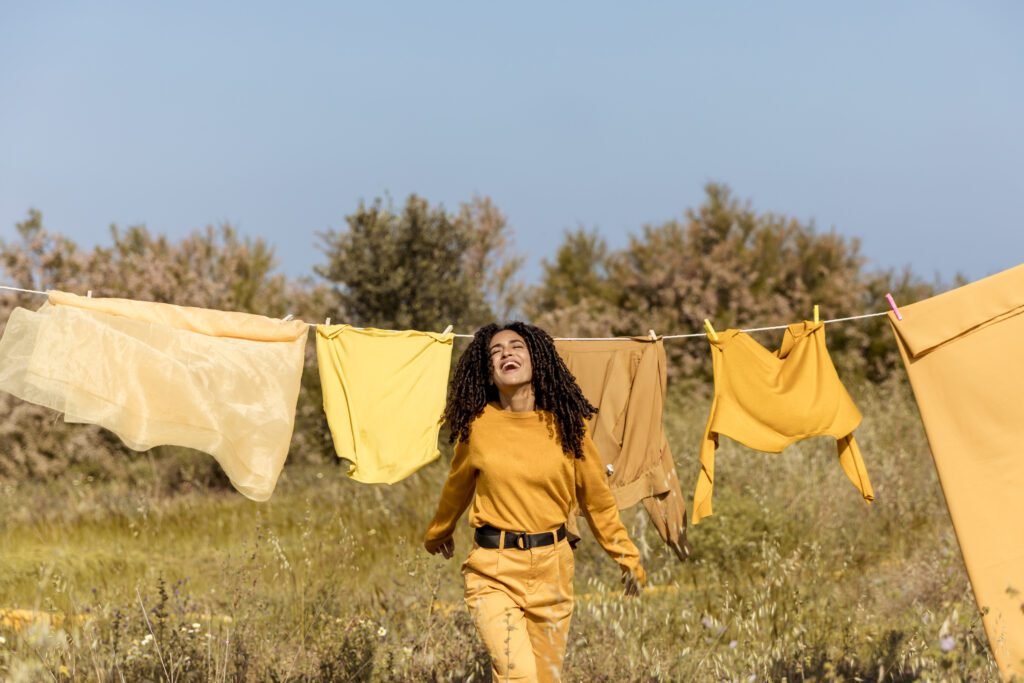 woman-nature-with-clothesline